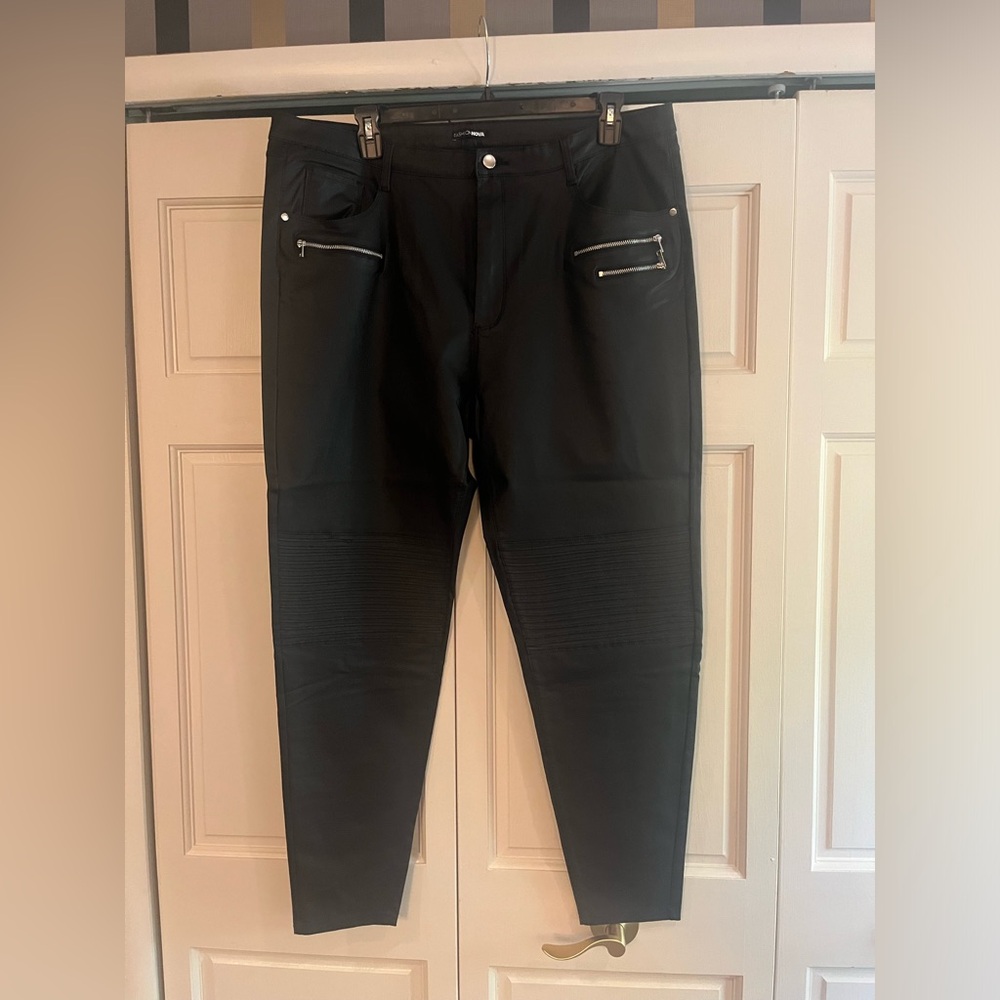 COPY - NWOT Fashion Nova Coated Black Moto Jeggings - PLUS 3X